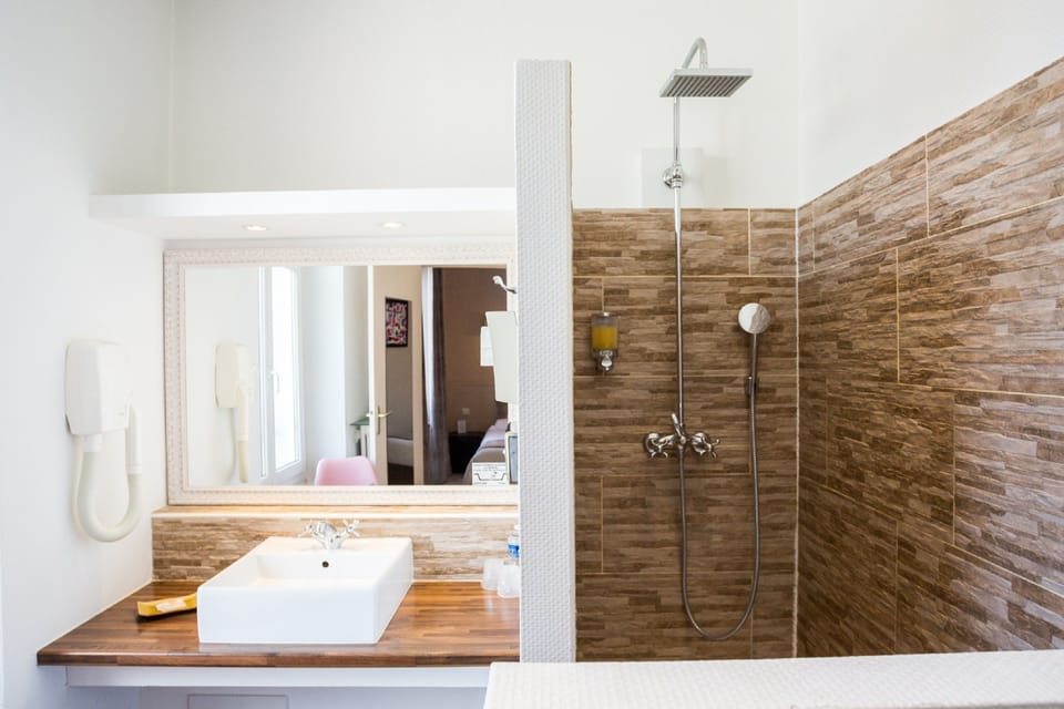 Free toiletries, hair dryer, towels, soap