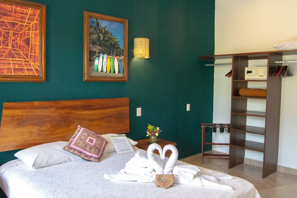 Superior Double Room | In-room safe, blackout drapes, bed sheets