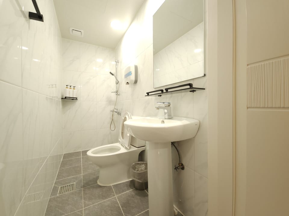 OYO Myeongdong 5 Lodge Bed and Breakfast in Seoul