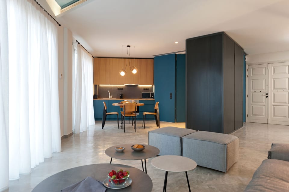 Apartment, 2 Bedrooms, City View | Living area | Smart TV, Netflix