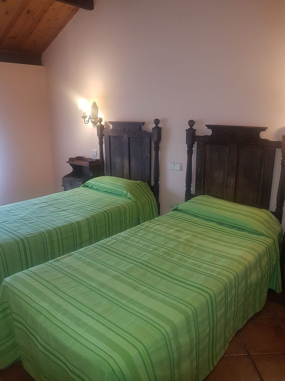 Twin Room | Rollaway beds, free WiFi, bed sheets