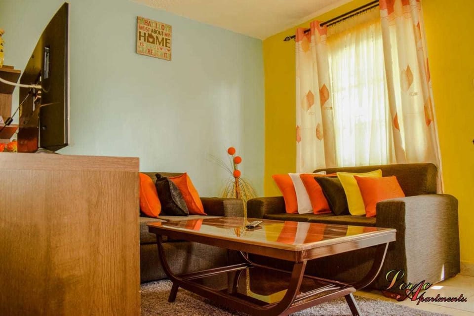 Apartment | Living area | TV