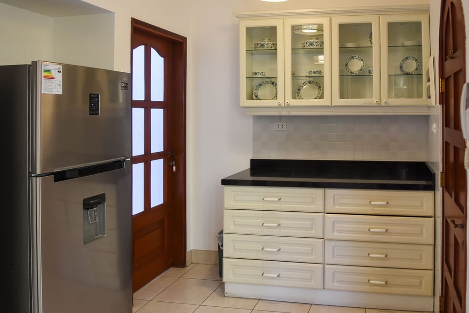 Shared fridge, shared microwave