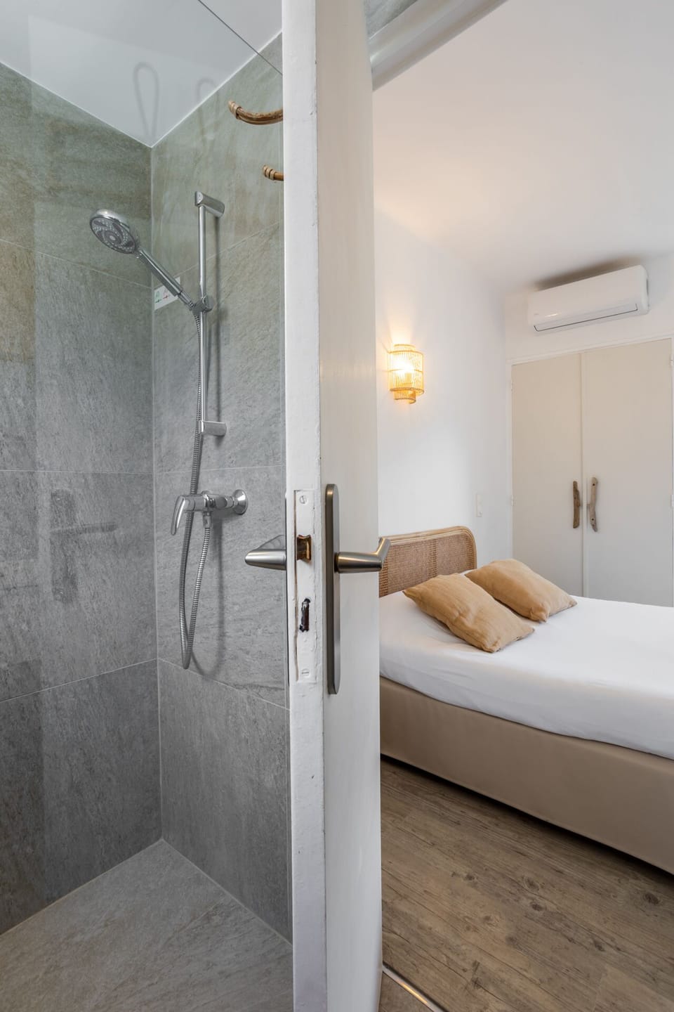 Hôtel Almanarre Plage Hotel in Hyères
