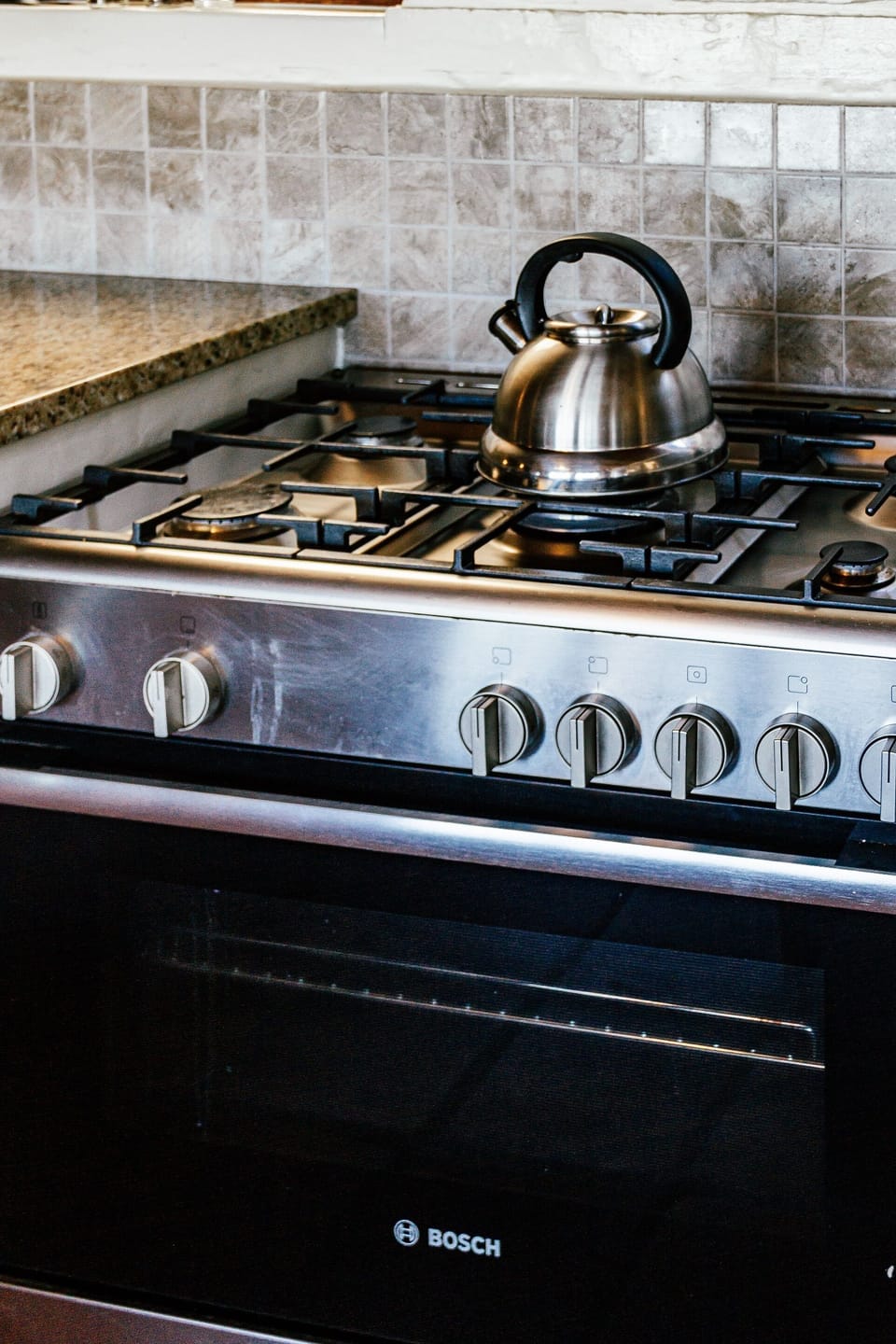 Royal House, 6 Bedrooms, Oceanfront | Shared kitchen facilities | Full-size fridge, microwave, oven, stovetop