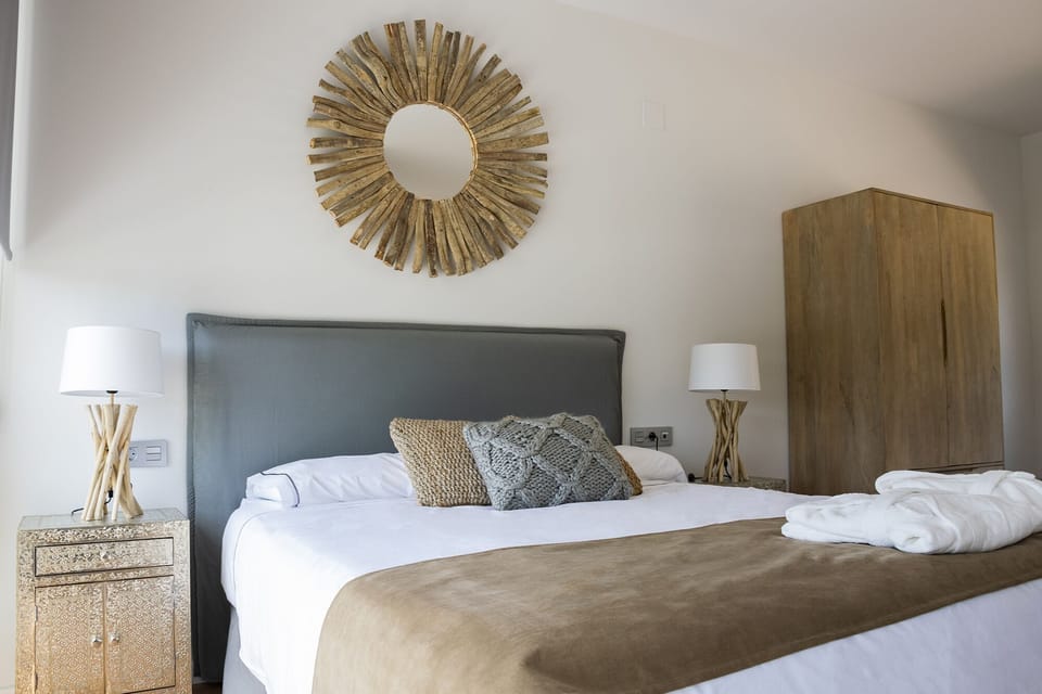 Double Room, Terrace | Desk, soundproofing, free WiFi, bed sheets