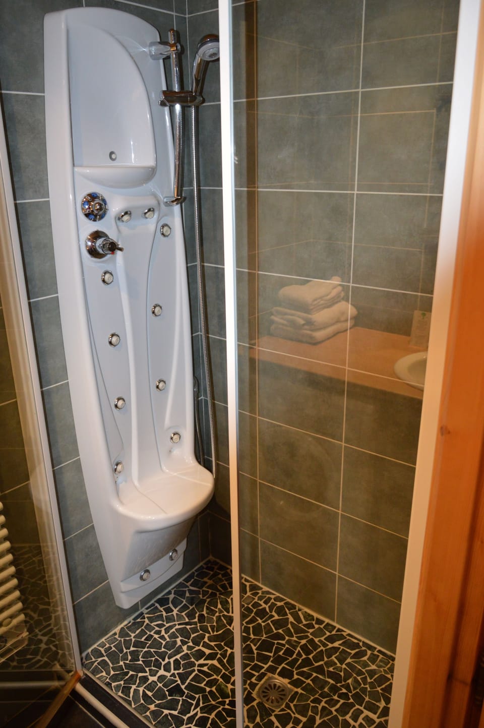 Chalet | Desk, laptop workspace, blackout drapes, soundproofing