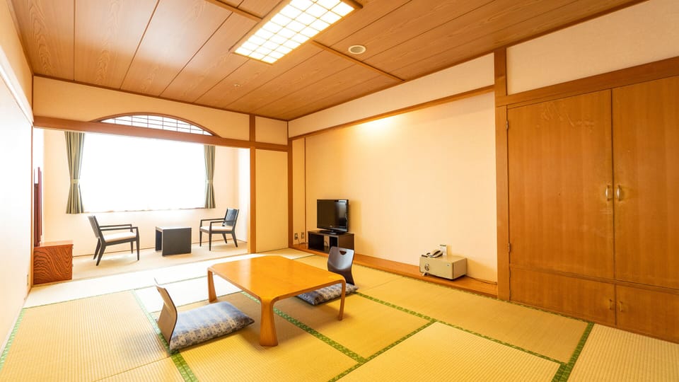 Japanese Style Room - Non-Smoking | In-room safe, desk, bed sheets