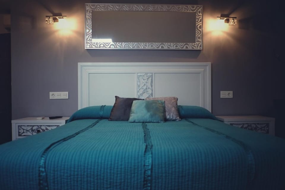 Free cribs/infant beds, free WiFi, bed sheets