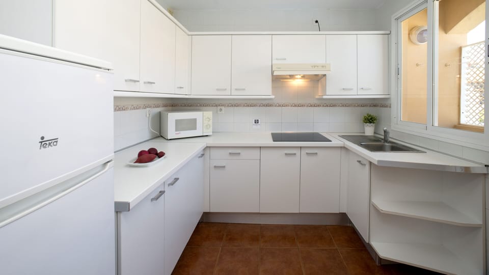 Superior Apartment, 2 Bedrooms (4 adults + 2 children) | Private kitchen | Full-size fridge, microwave, coffee/tea maker, toaster