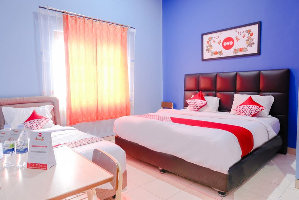 Superior Suite, Multiple Beds | Desk, free WiFi, bed sheets, wheelchair access