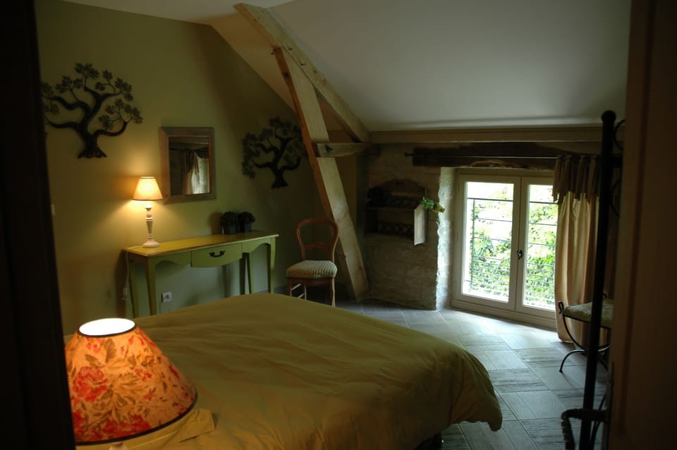 Double Room (Les Oliviers) | Individually decorated, individually furnished, desk, soundproofing