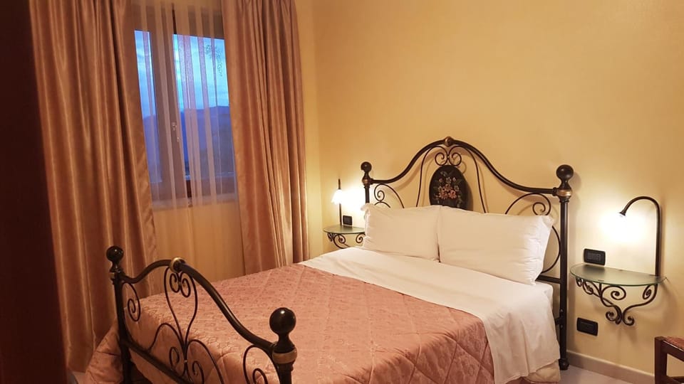 In-room safe, free WiFi