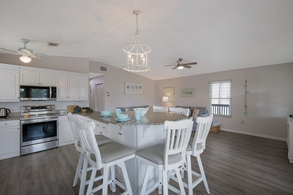 House, 3 Bedrooms | Private kitchen | Coffee/tea maker, toaster
