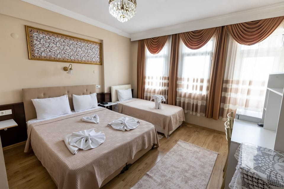 Deluxe Triple Room | Egyptian cotton sheets, premium bedding, soundproofing