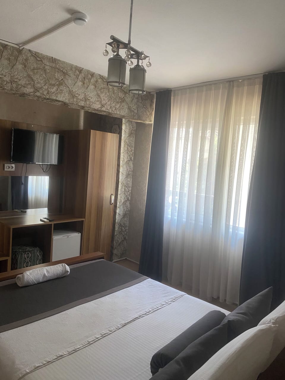 Deluxe Apartment, Non Smoking, Kitchen | 1 bedroom, Frette Italian sheets, premium bedding, minibar