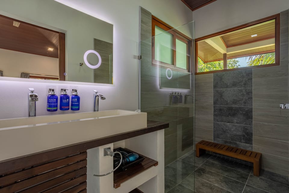 Panoramic Villa, Multiple Beds, Ocean View | Bathroom | Shower, eco-friendly toiletries, slippers, towels