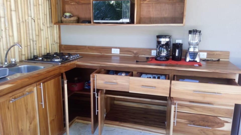 Standard Studio, Non Smoking, Garden View | Private kitchen | Coffee/tea maker, electric kettle, cookware/dishes/utensils
