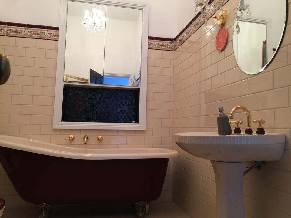 House, Multiple Bedrooms, Mountain View | Bathroom | Free toiletries, hair dryer, towels, shampoo