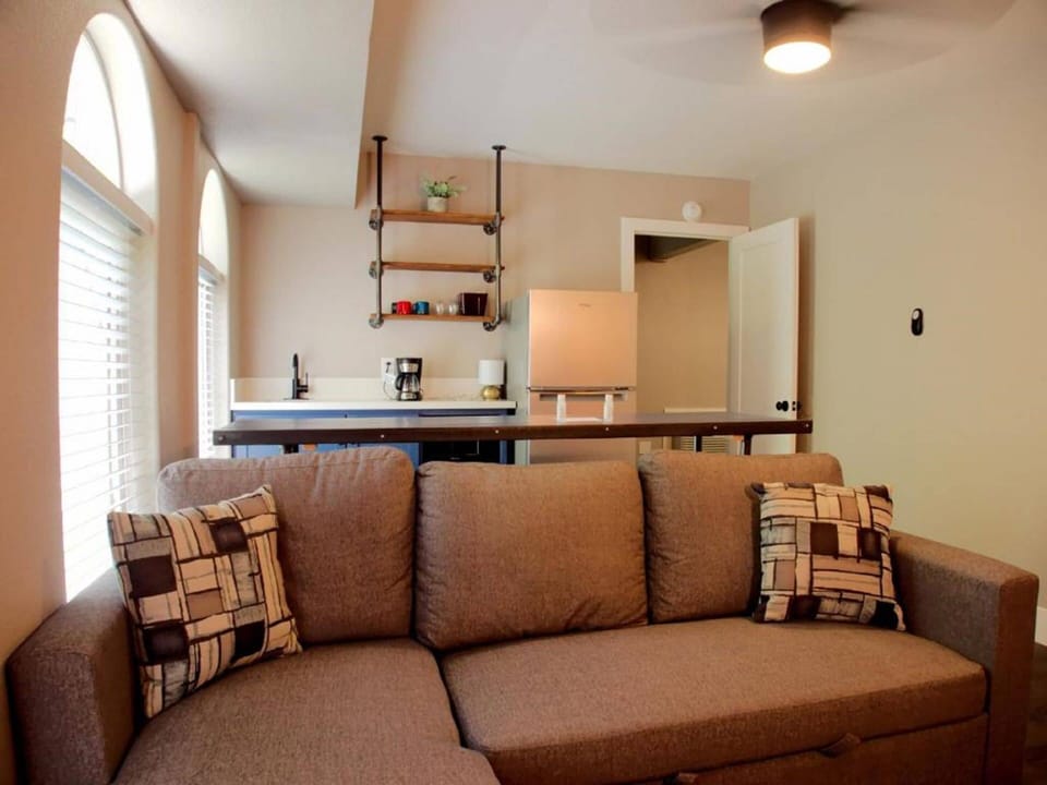 Standard Shared Dormitory | Living area | 30-inch flat-screen TV with digital channels, TV, streaming services