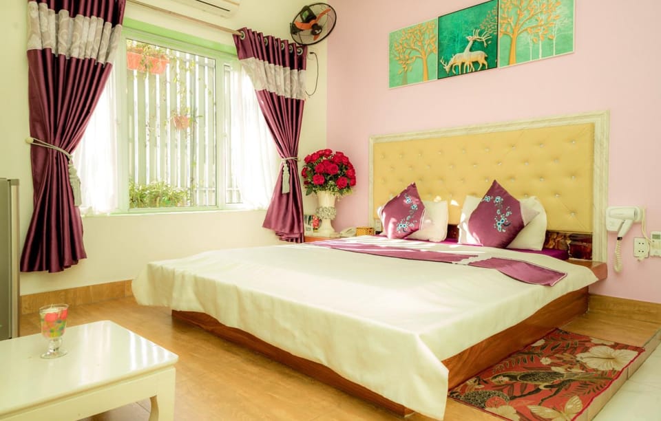 In-room safe, desk, free WiFi, bed sheets