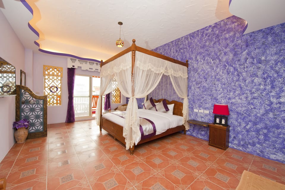 Sea View Double Room | Desk, soundproofing, rollaway beds, free WiFi