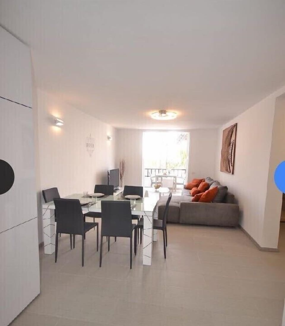 Apartment, 2 Bedrooms | Private kitchen | Full-size fridge, microwave, oven, stovetop