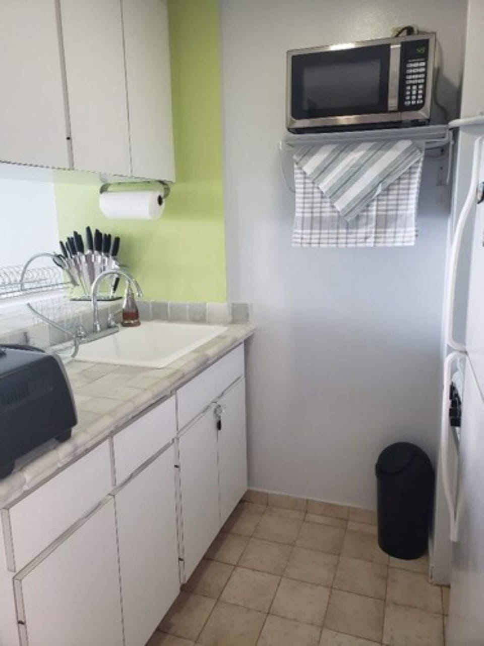 Apartment, Sea View | Private kitchen | Electric kettle, toaster