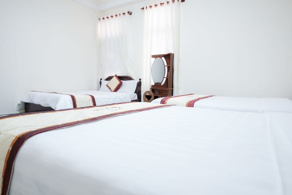 Standard Triple Room | Blackout drapes, free WiFi, bed sheets
