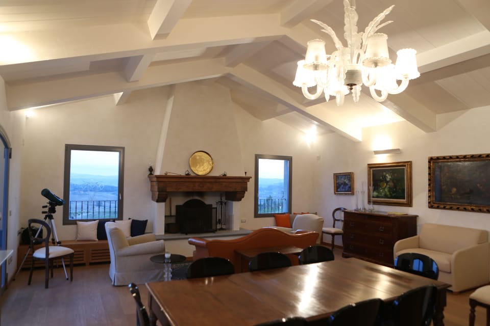 Superior Suite, 2 Bedrooms, Vineyard View (Michelangelo) | In-room dining