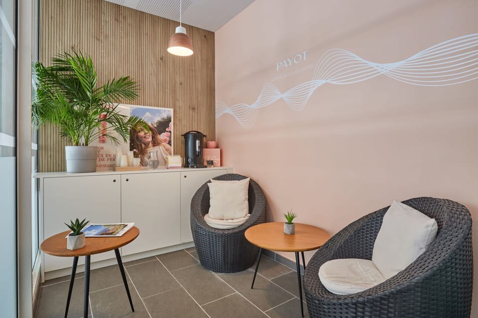 Spa reception