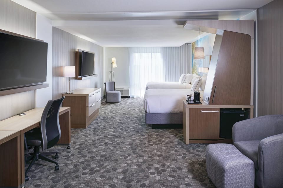Desk, blackout drapes, iron/ironing board, free WiFi