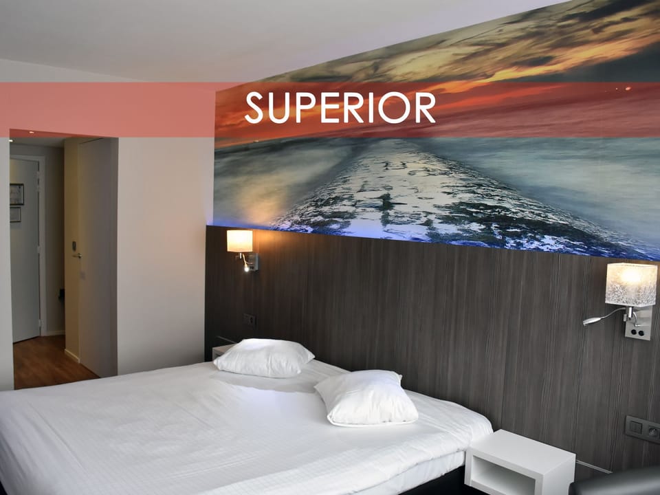Superior Double Room | In-room safe, desk, iron/ironing board, free WiFi