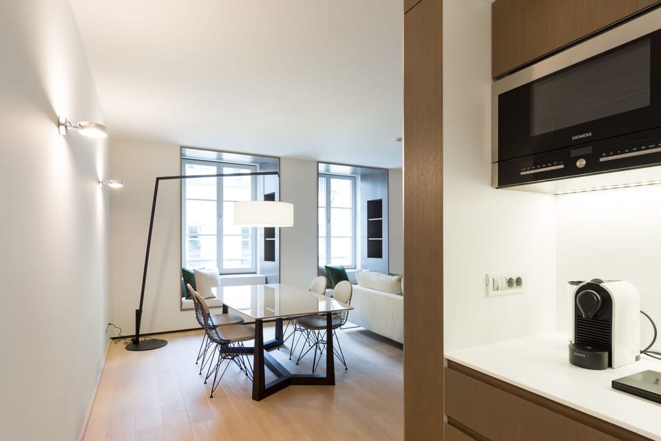 Apartment | Living area | Flat-screen TV
