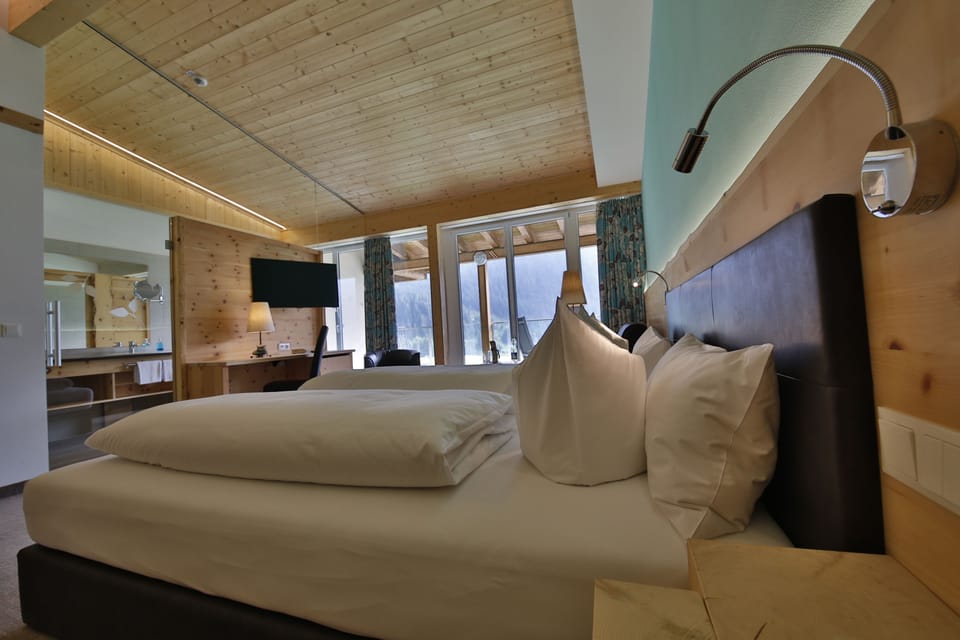 Junior Suite, Lake View | View from room