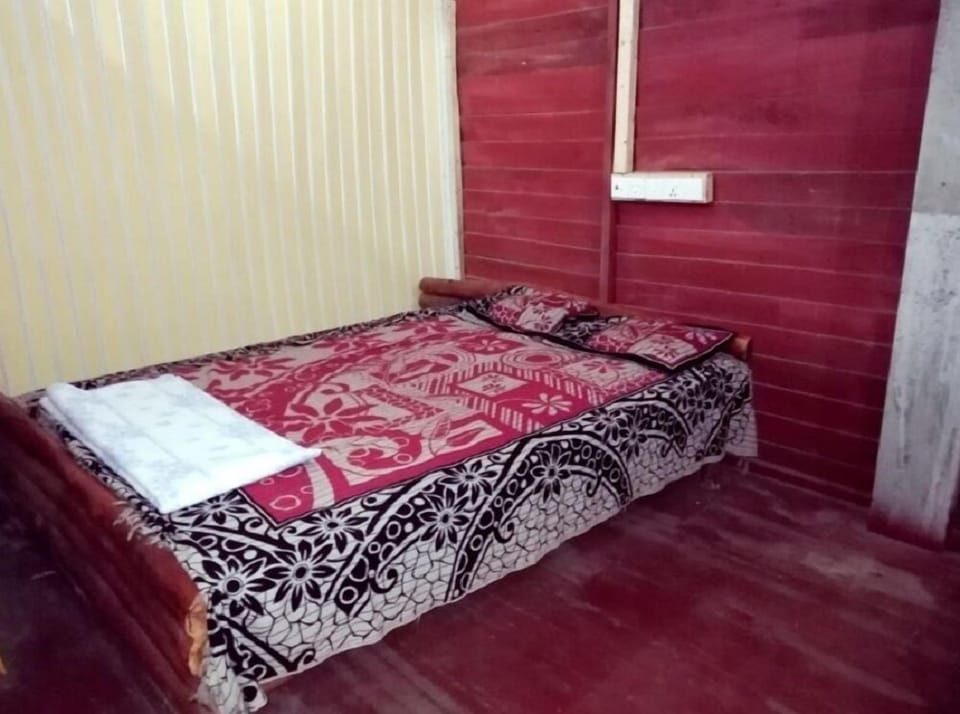 Basic Room | Iron/ironing board, free WiFi