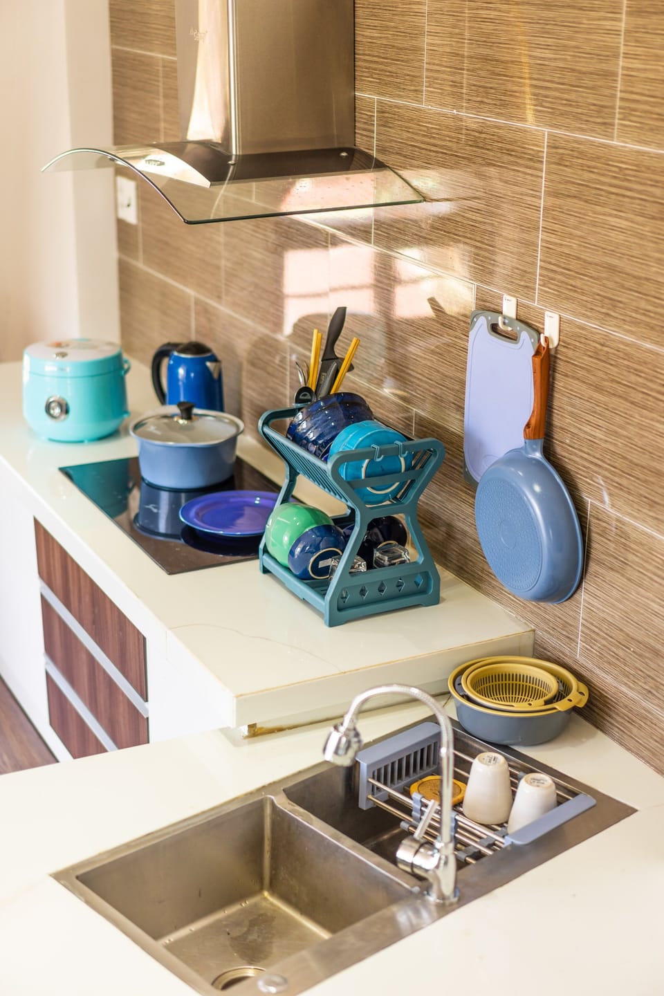 Panoramic Studio Suite | Minibar, individually decorated, individually furnished, desk