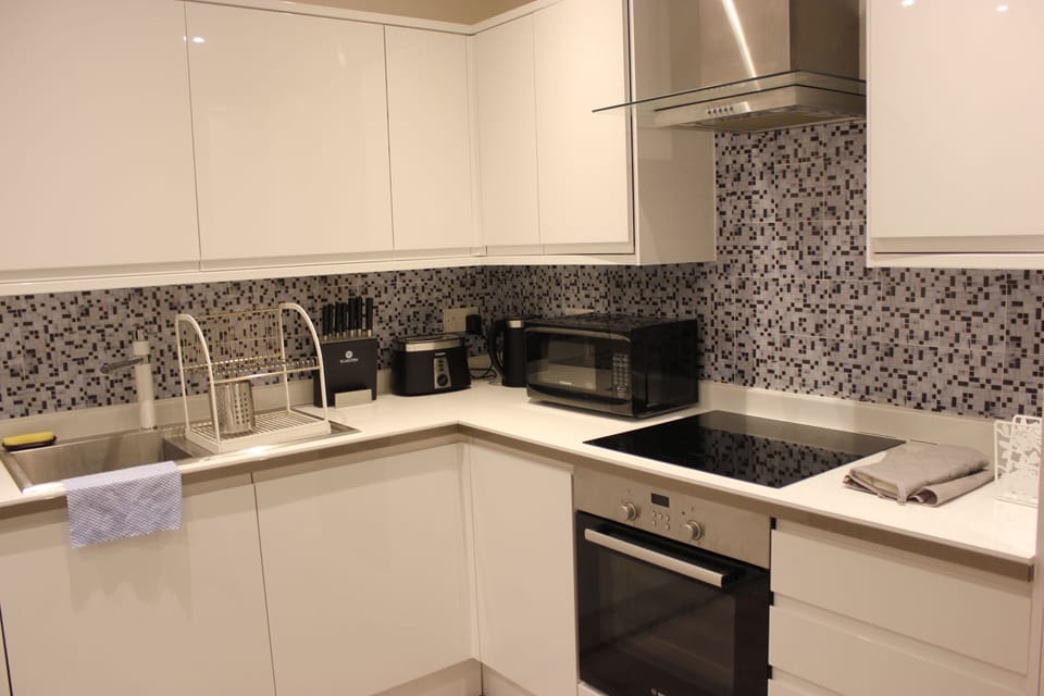 Fridge, microwave, oven, dishwasher