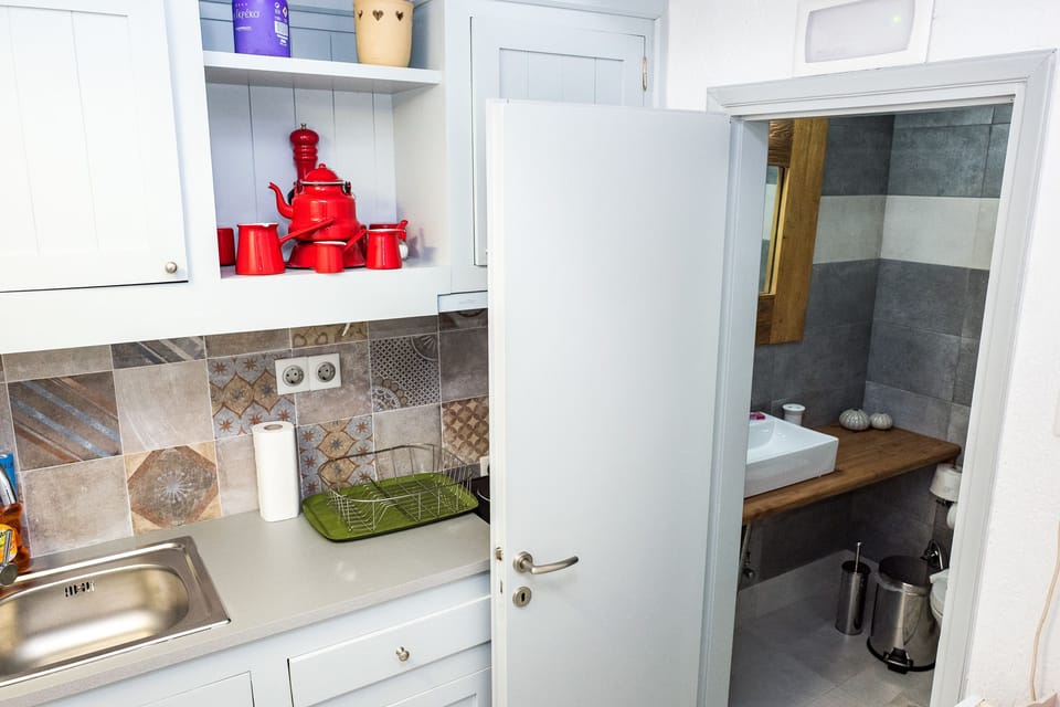 Superior Cottage, 2 Bedrooms, Mountain View, Mountainside (2 Bathrooms) | Private kitchen | Fridge, stovetop, cookware/dishes/utensils, cleaning supplies