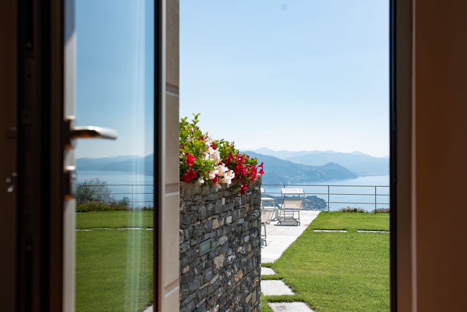 Superior Double Room, Sea View | Premium bedding, minibar, blackout drapes, soundproofing