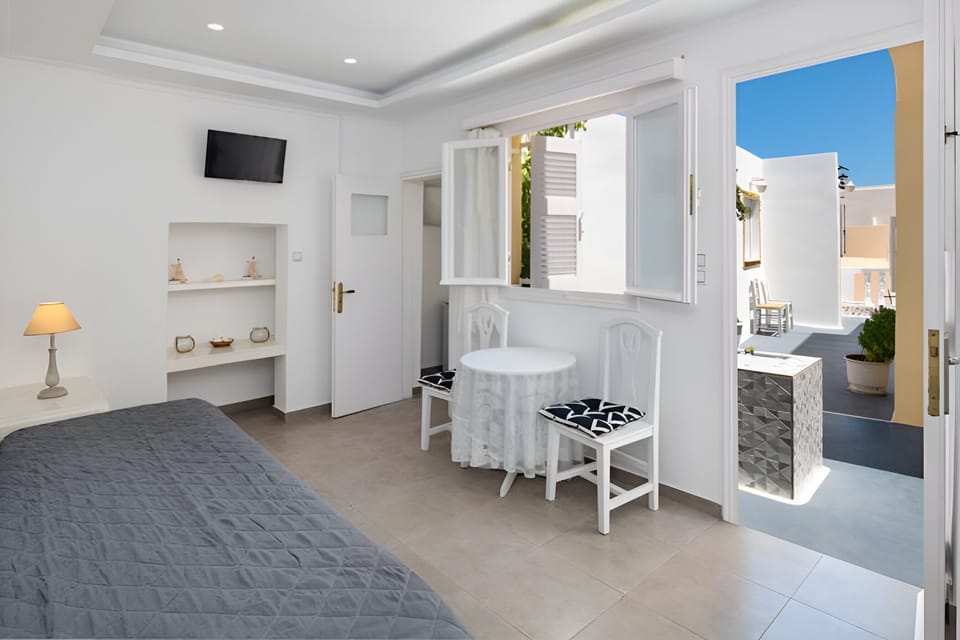 Standard Quadruple Room | Free WiFi, bed sheets