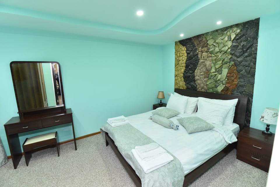 Premium Apartment, 1 Queen Bed, Balcony, Garden View | Desk, blackout drapes, soundproofing, iron/ironing board (on request)