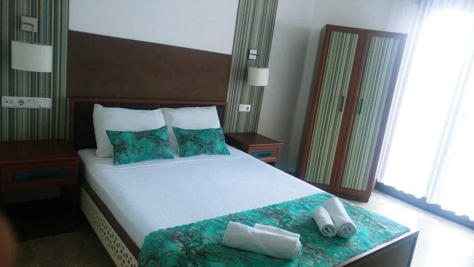 In-room safe, free cribs/infant beds, rollaway beds, free WiFi