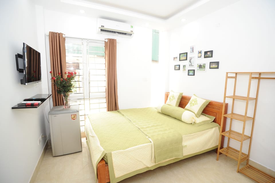 Deluxe Room, Lake View | Front of property