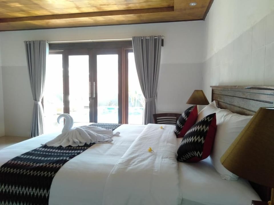 In-room safe, blackout drapes, rollaway beds, free WiFi