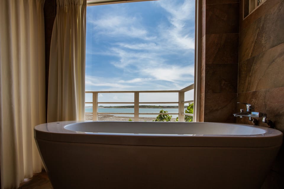 Double Room (H5) | Individually decorated, individually furnished, desk, soundproofing