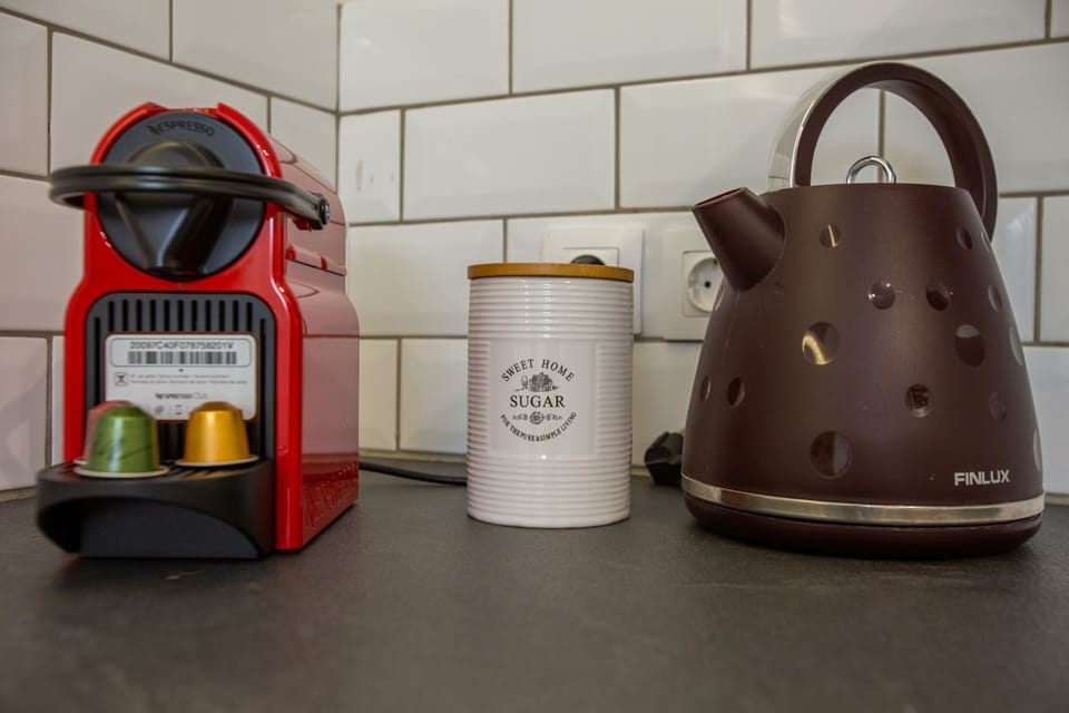 Apartment, 1 Bedroom, City View (4) | Coffee and/or coffee maker