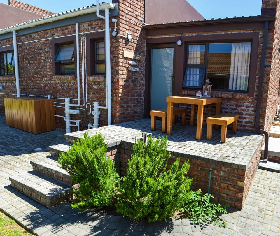 The River House Chilled Room | Terrace/patio