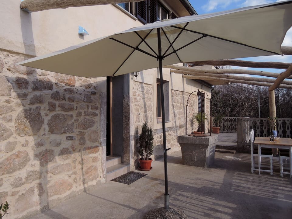 Apartment, 2 Bedrooms | Terrace/patio
