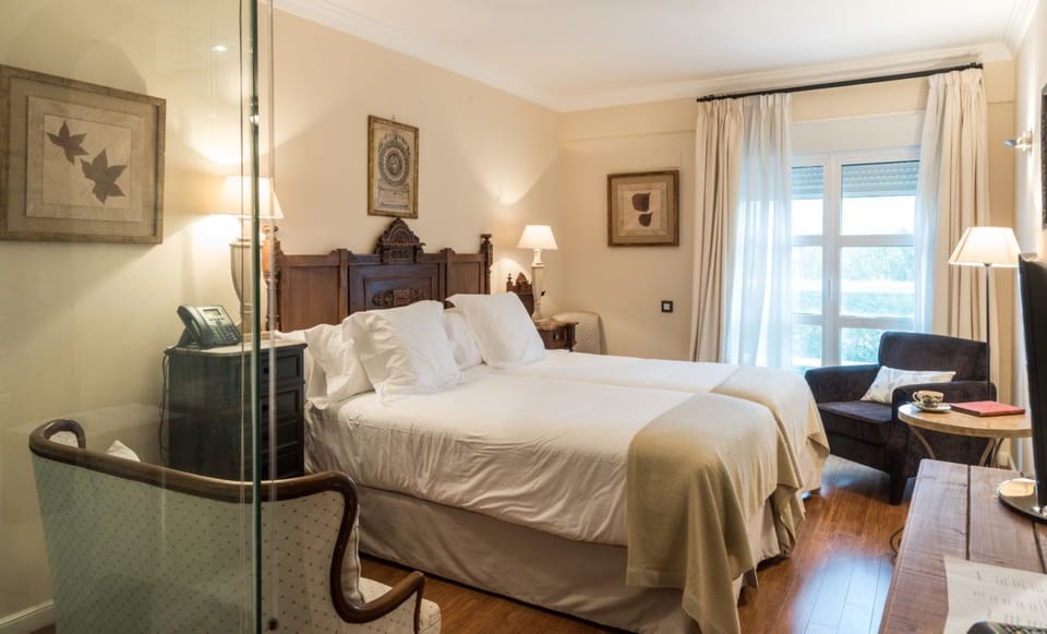 Superior Double Room, Vineyard View | Blackout drapes, soundproofing, free WiFi, bed sheets